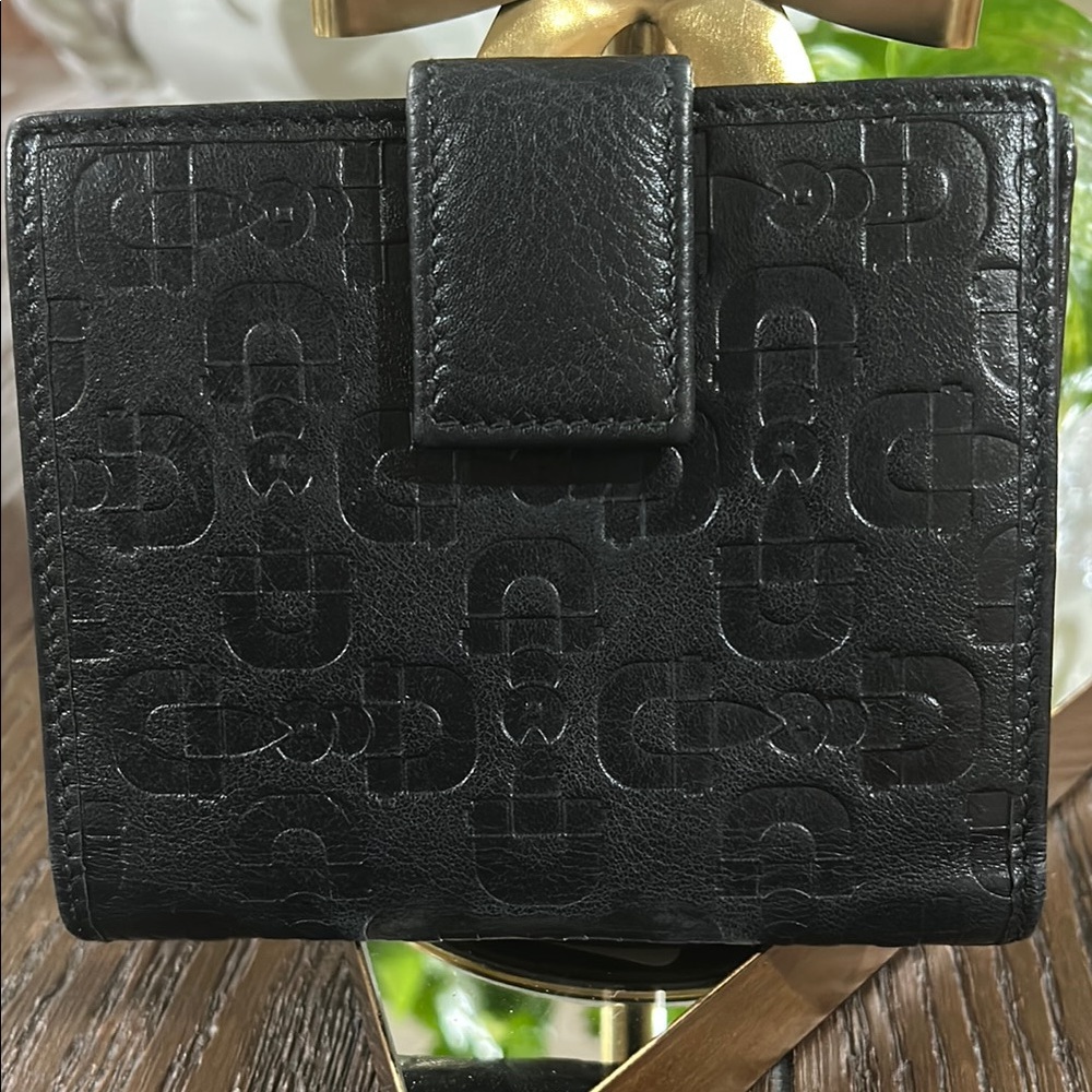 Gucci Black Embossed Leather Wallet - Picture 2 of 6